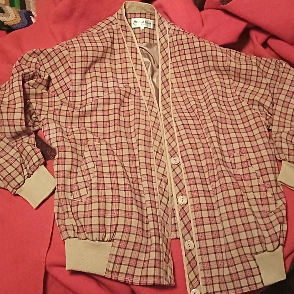 popular plaid varsity cut jacket with buttons - Picture 4 of 9